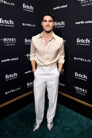 Darren Criss @ BroadwayWorld Darren Criss Photo