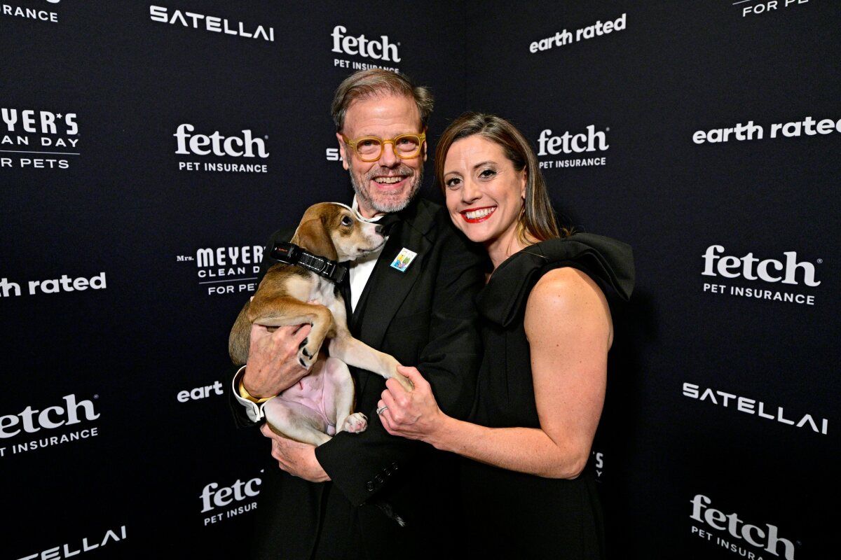 Scott T. Stevens, Sarah Cardillo at Photos: Cyndi Lauper, Bernadette Peters, Darren Criss, Ariana DeBose and More at 2nd Annual Fetch Pet Gala