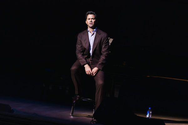 Andrew Rannells Photo
