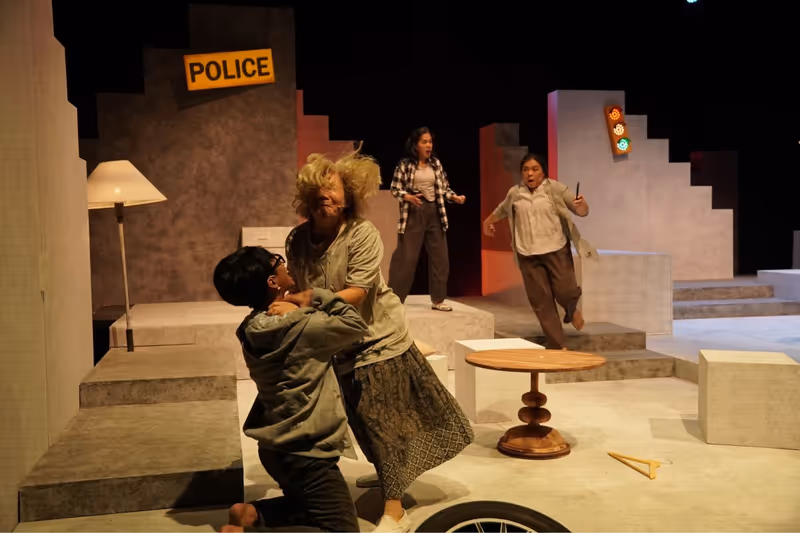 Review: How KETIKA NALAR BERTANYA Bridges Generational Trauma Image