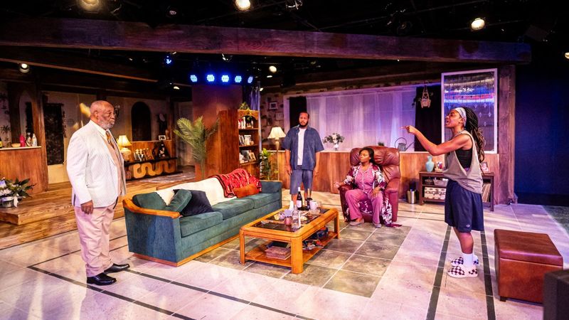 Review: The Gift Theatre's HAYWARD at Steppenwolf Theatre Image