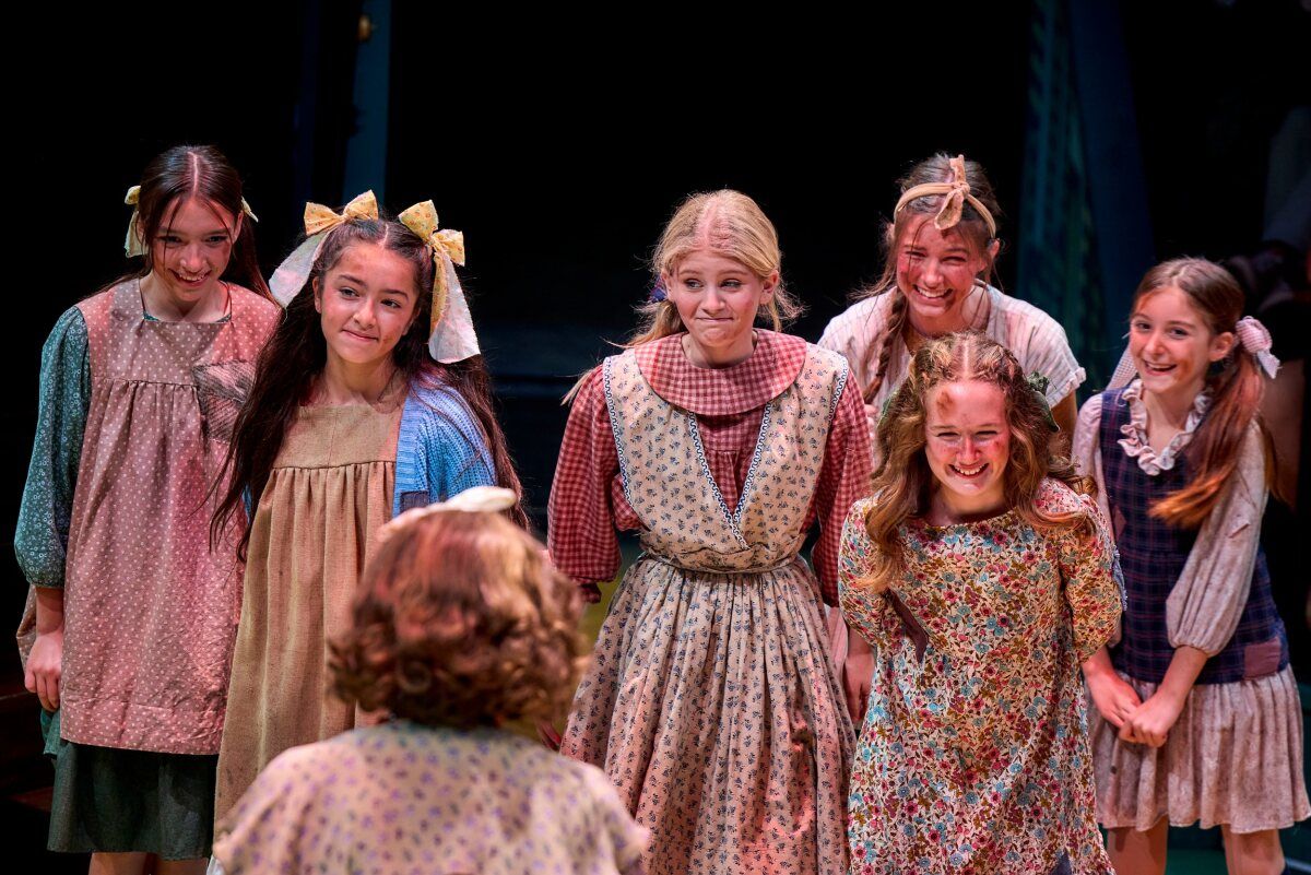Photos: ANNIE is Now Playing at Hale Centre Theatre Arizona — photo 9 of 9