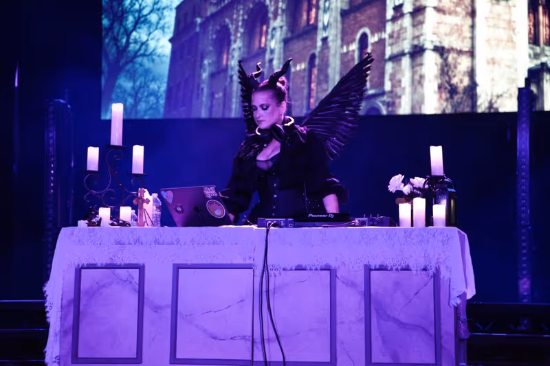 Review: A SANDERSON SISTER ACT at Webster Hall A Luscious, Lascivious Start To Halloween Image
