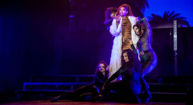 Review: A SANDERSON SISTER ACT at Webster Hall A Luscious, Lascivious Start To Halloween Image