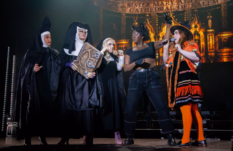 Review: A SANDERSON SISTER ACT at Webster Hall A Luscious, Lascivious Start To Halloween Image