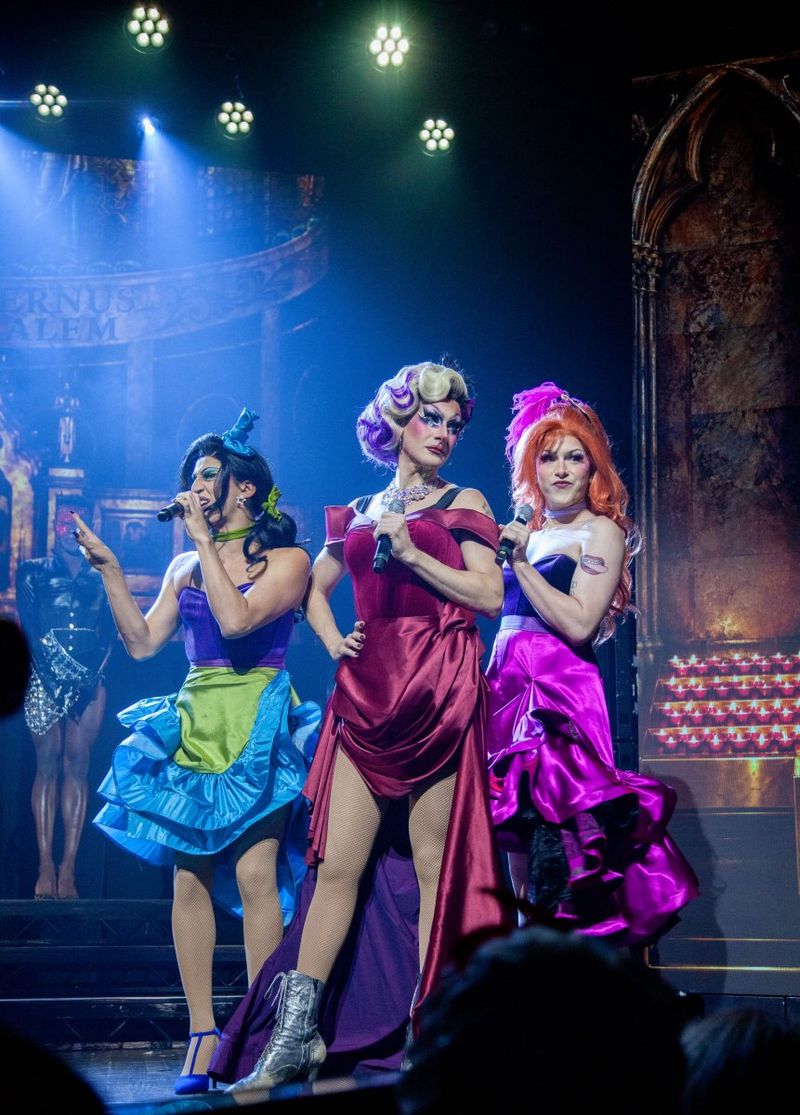 Review: A SANDERSON SISTER ACT at Webster Hall A Luscious, Lascivious Start To Halloween Image