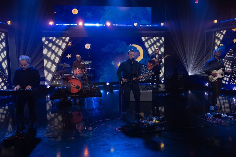 Photos: THE DAILY SHOW to Feature Ben Gibbard and DEATH CAB FOR CUTIE — photo 4 of 10
