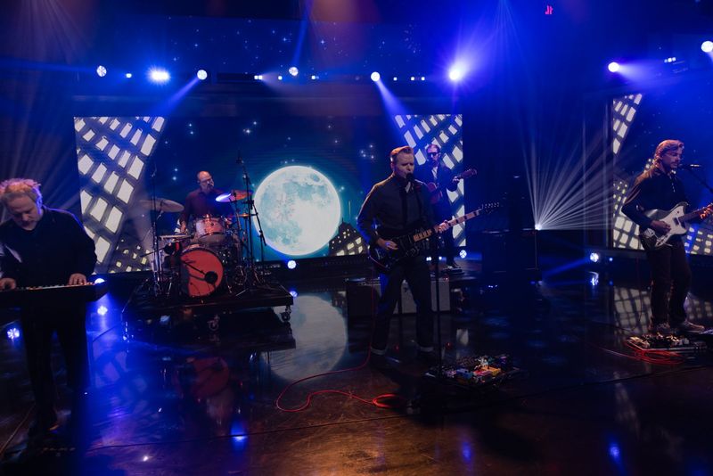 Photos: THE DAILY SHOW to Feature Ben Gibbard and DEATH CAB FOR CUTIE — photo 6 of 10