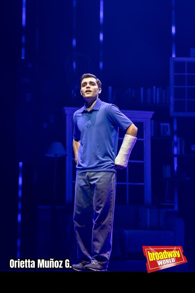 PHOTOS: Primer vistazo de la adaptación española de QUERIDO EVAN HANSEN — photo 1 of 21