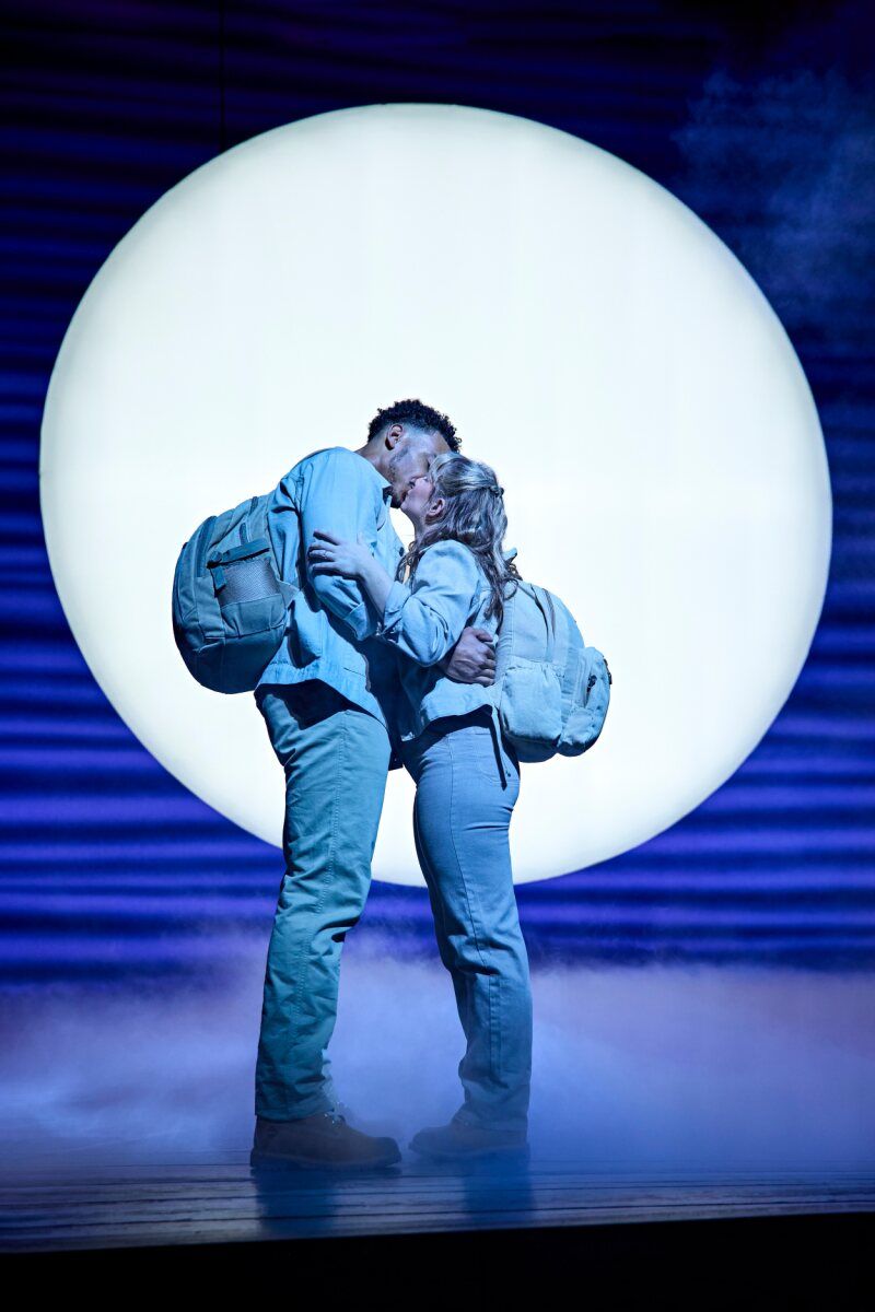 Photos: New Cast Joins MAMMA MIA! in London's West End — photo 17 of 32