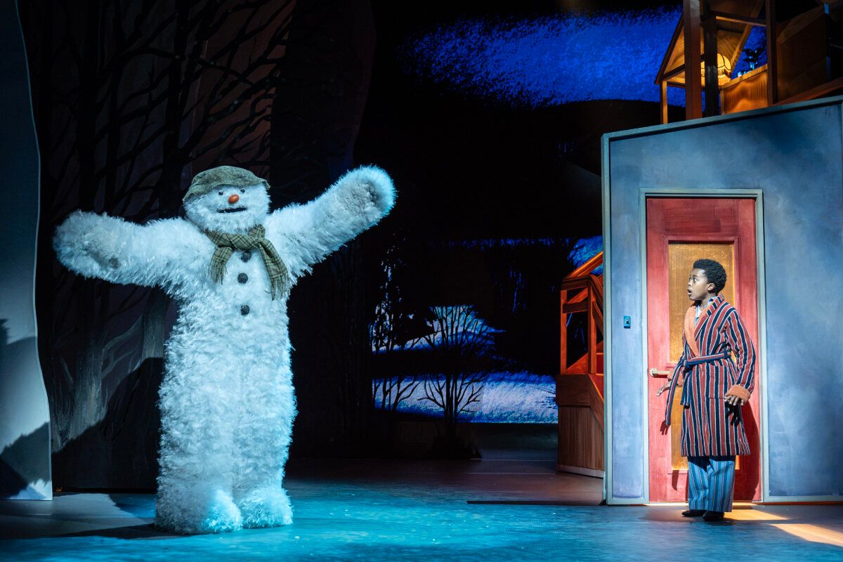 Photos: THE SNOWMAN is Now Playing at Birmingham Rep — photo 8 of 8