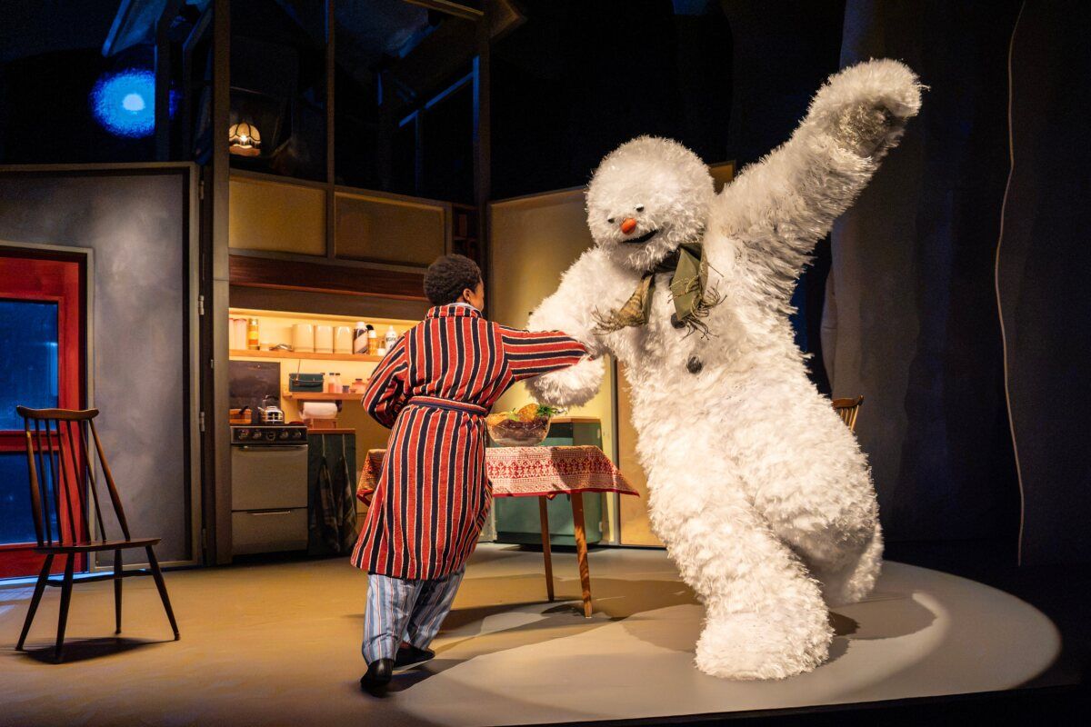 Photos: THE SNOWMAN is Now Playing at Birmingham Rep — photo 6 of 8