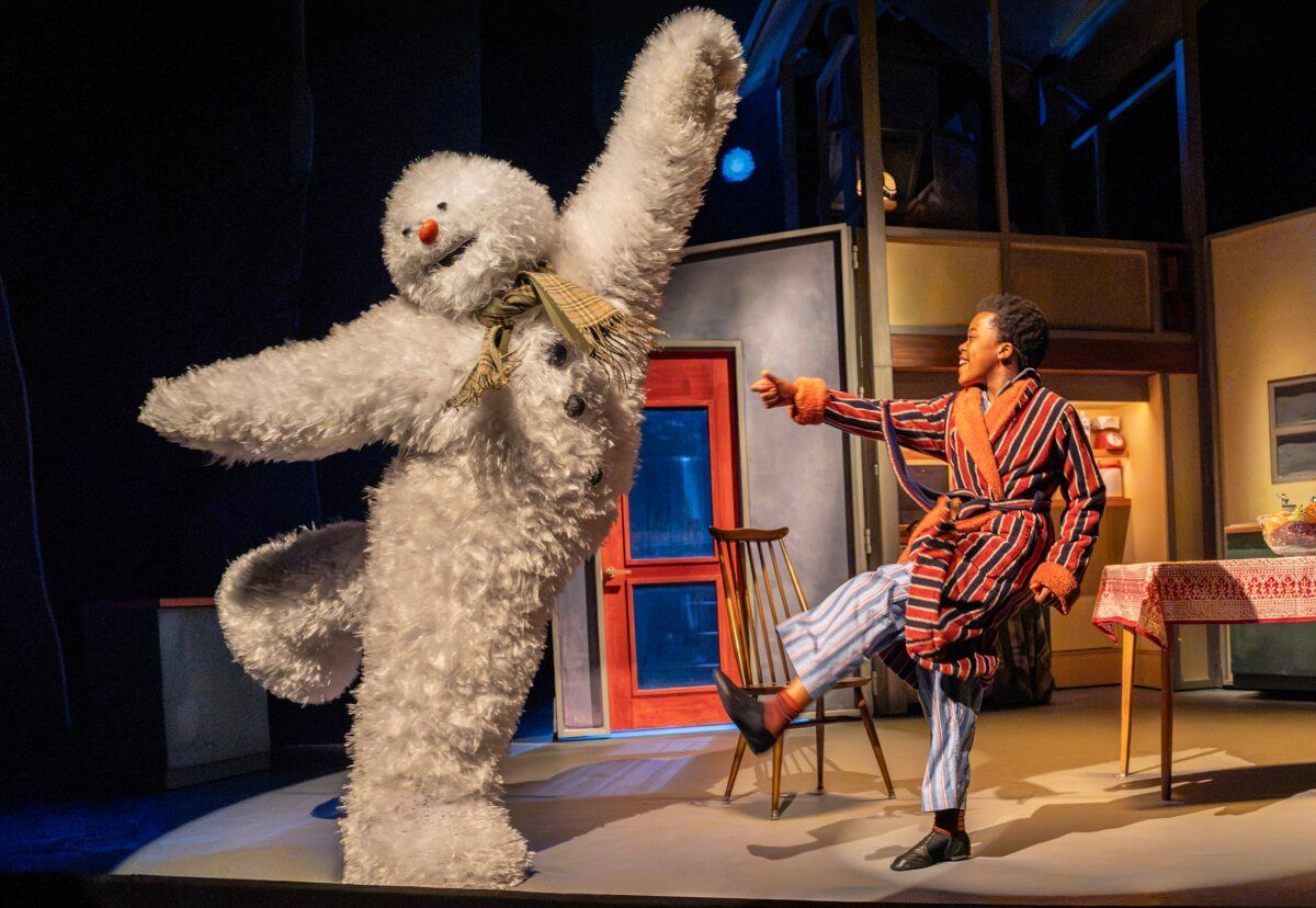 Photos: THE SNOWMAN is Now Playing at Birmingham Rep — photo 5 of 8