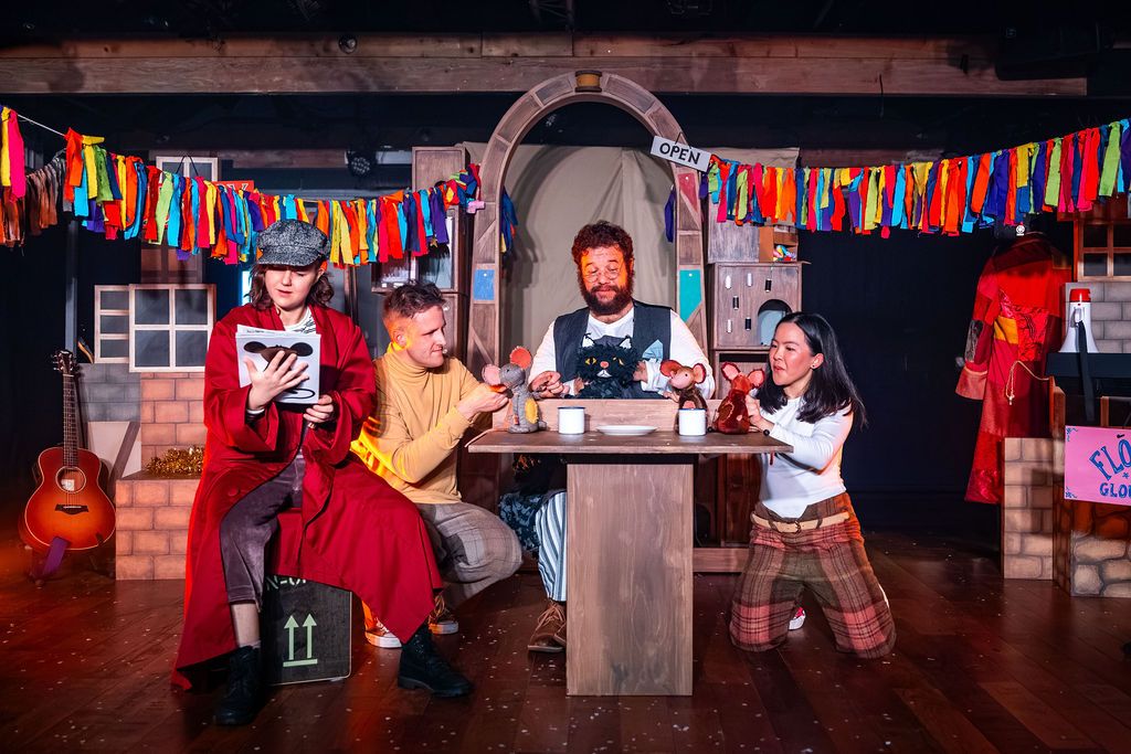 Photos: THE TAILOR OF GLOUCESTER Musical Opens at Farnham Maltings — photo 6 of 12