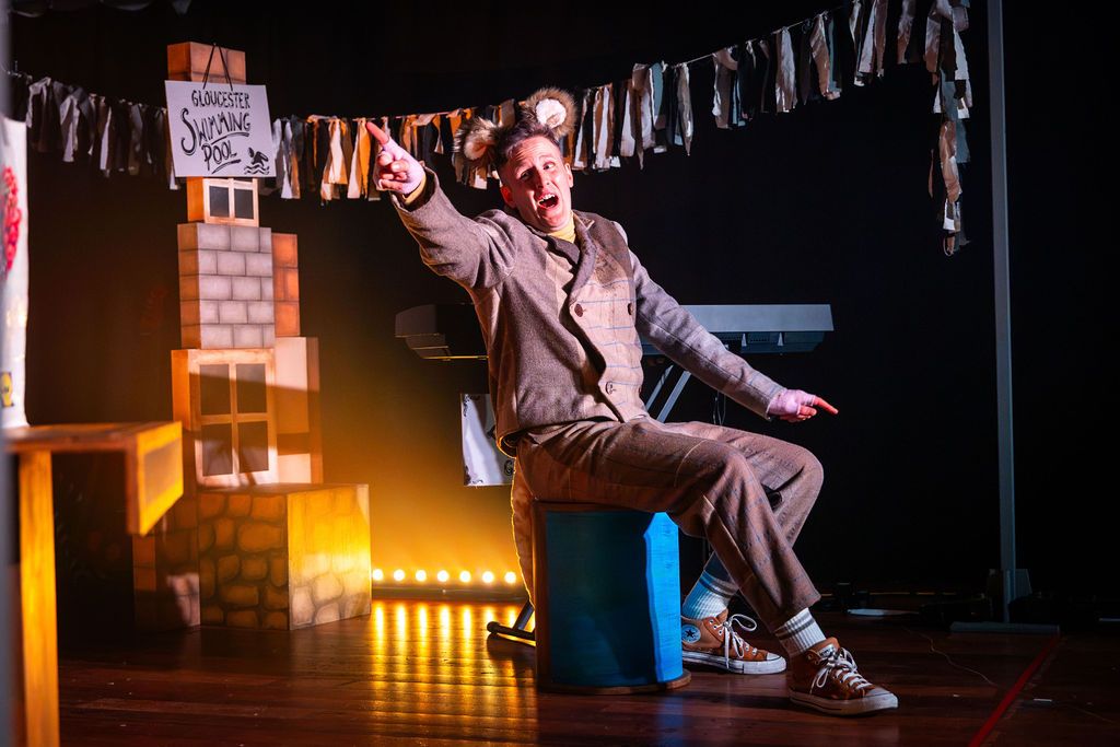 Photos: THE TAILOR OF GLOUCESTER Musical Opens at Farnham Maltings — photo 5 of 12