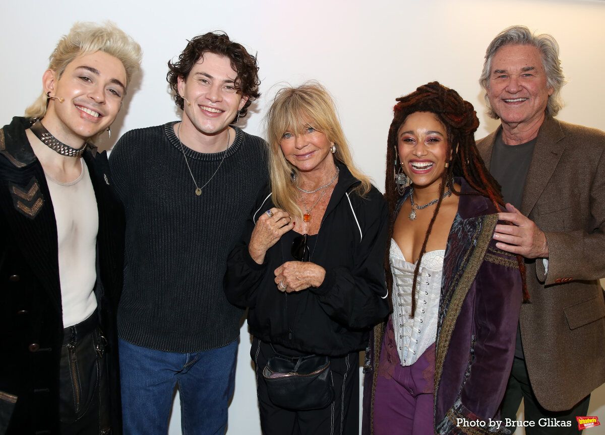 Photos: Goldie Hawn & Kurt Russell Visit Backstage at THE LOST BOYS — photo 1 of 4