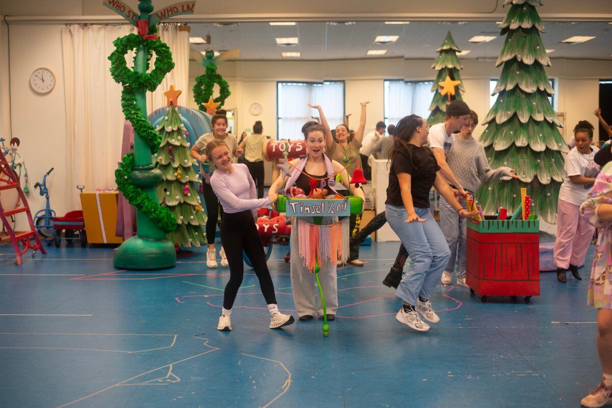 Photos: Rehearsals for DR. SEUSS'S HOW THE GRINCH STOLE CHRISTMAS at Children's Theatre Company — photo 4 of 17