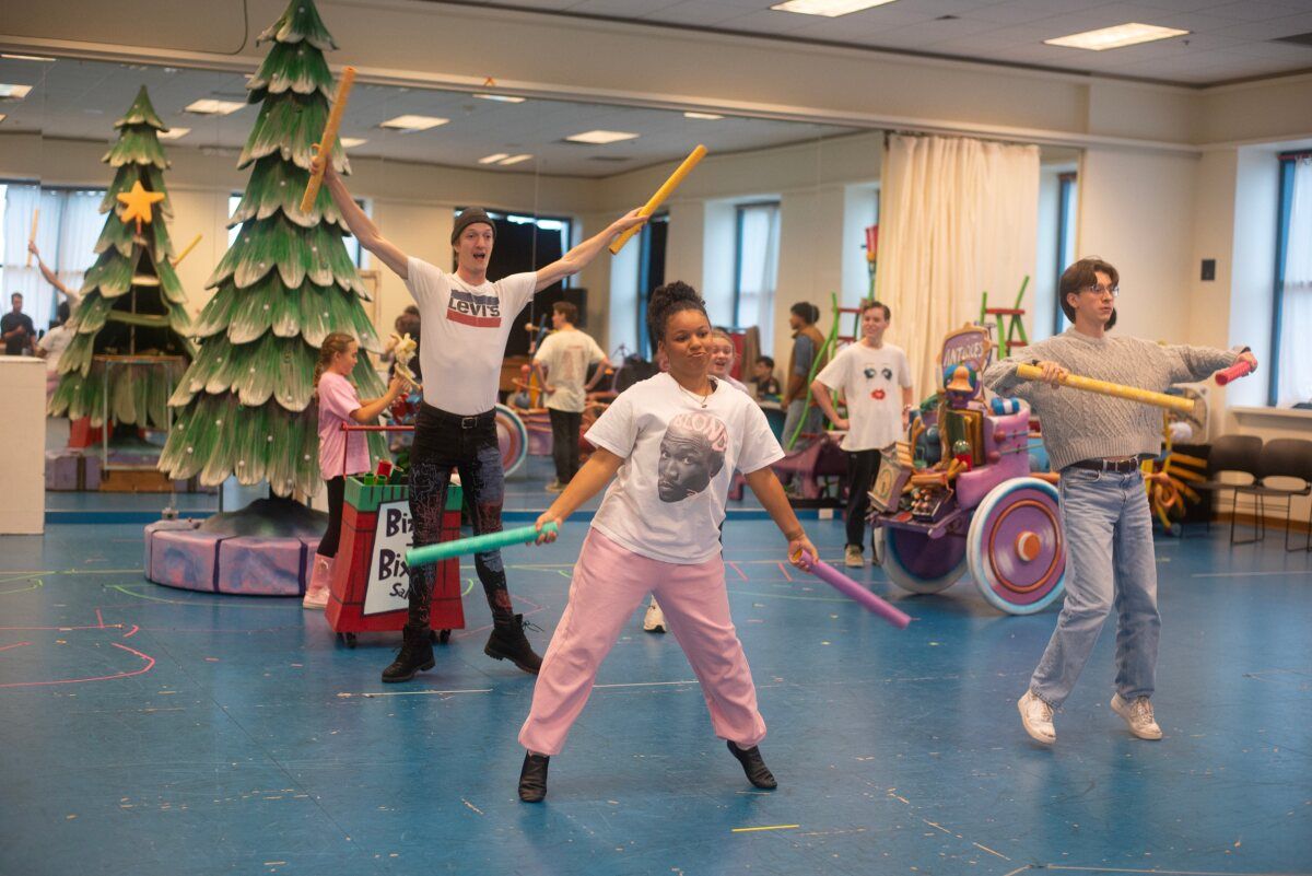 Photos: Rehearsals for DR. SEUSS'S HOW THE GRINCH STOLE CHRISTMAS at Children's Theatre Company — photo 2 of 17