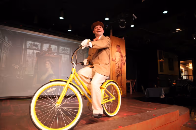 Review: A GENTLEMAN'S GUIDE TO LOVE AND MURDER at Murry's Dinner Playhouse in Little Rock Image