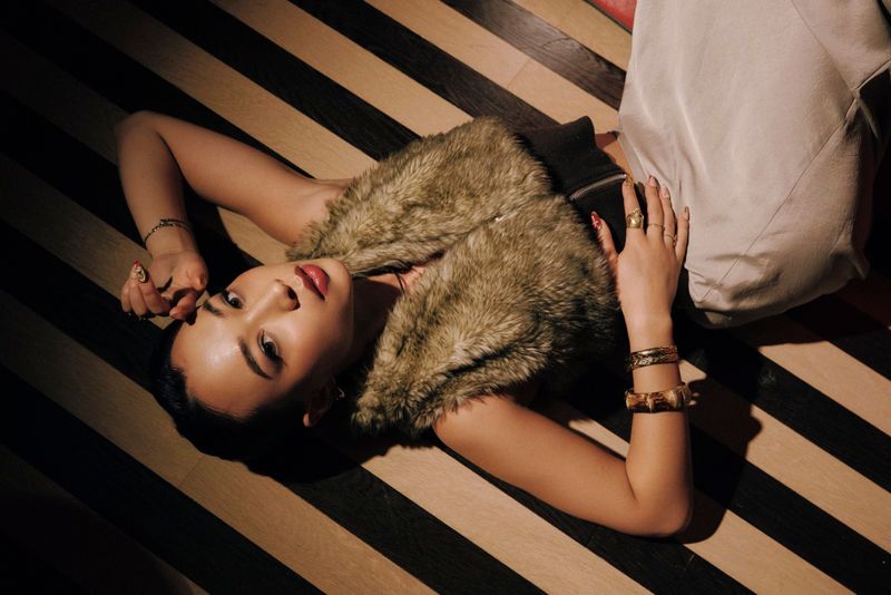 Photos: Saïna Releases New EP HOTEL 555 — photo 3 of 5