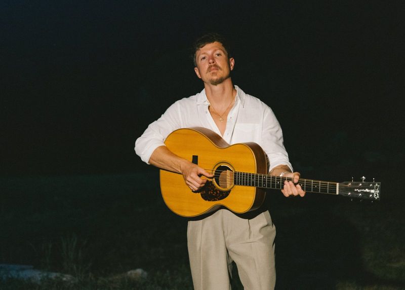 Alex Lambert Releases New Song AMEN Image