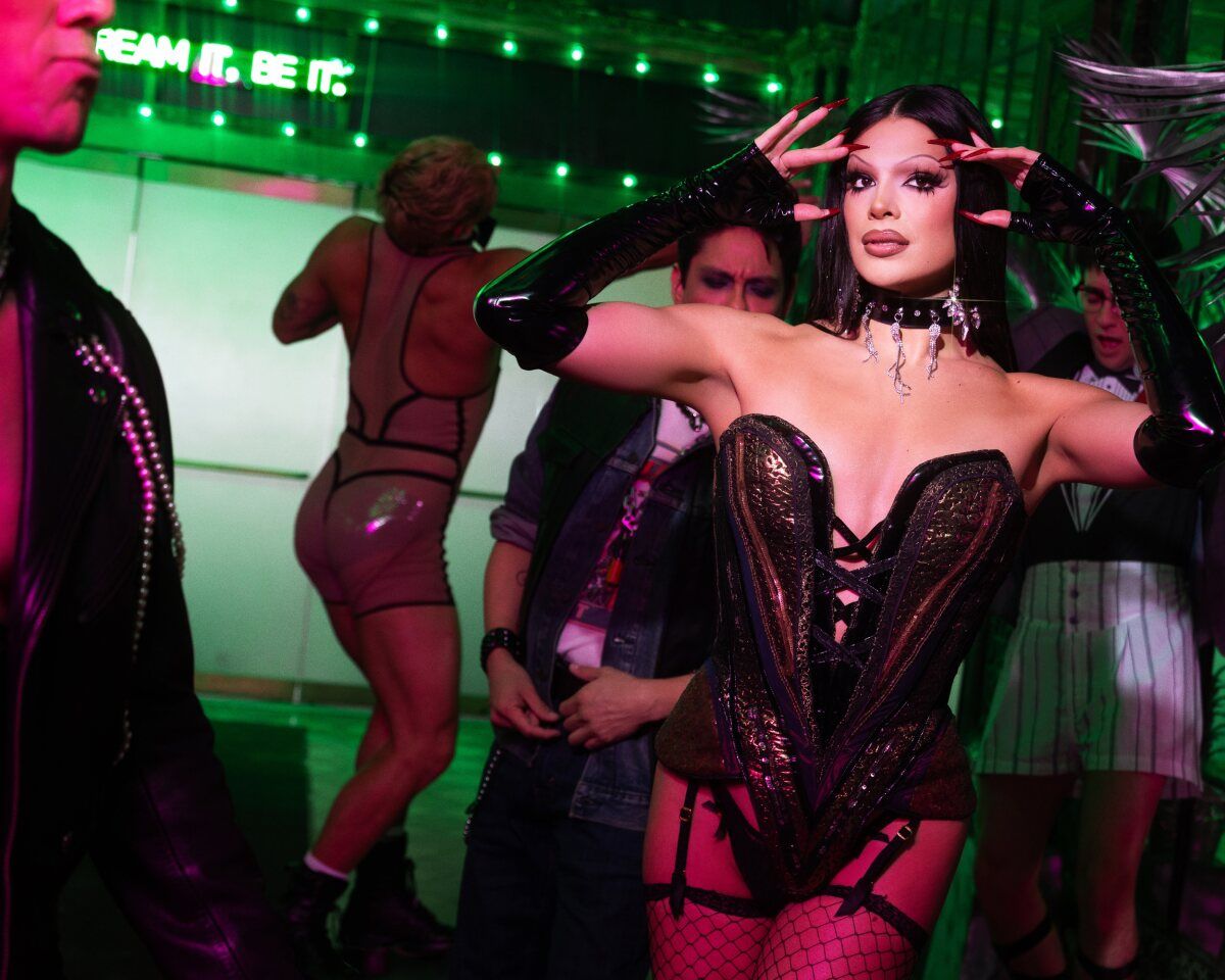 Photos: Check Out Sexy, New Portraits of THE ROCKY HORROR SHOW Cast — photo 9 of 14