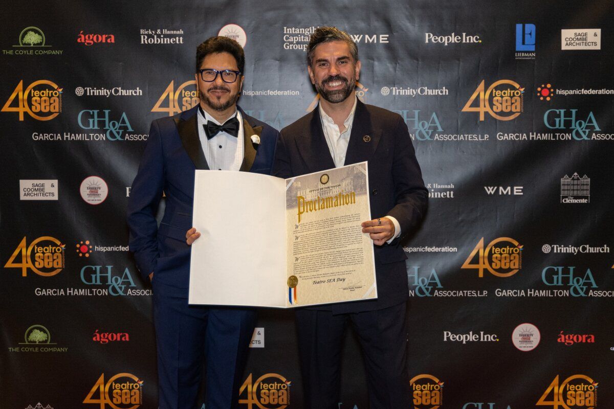 Photos: Lin-Manuel Miranda and Family Honored at Teatro SEA's 40th Anniversary Celebration — photo 1 of 14