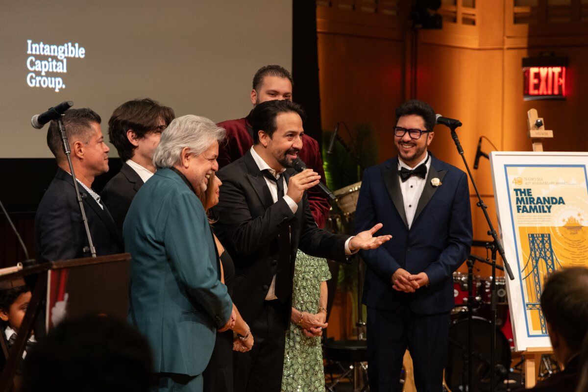 Photos: Lin-Manuel Miranda and Family Honored at Teatro SEA's 40th Anniversary Celebration — photo 7 of 14