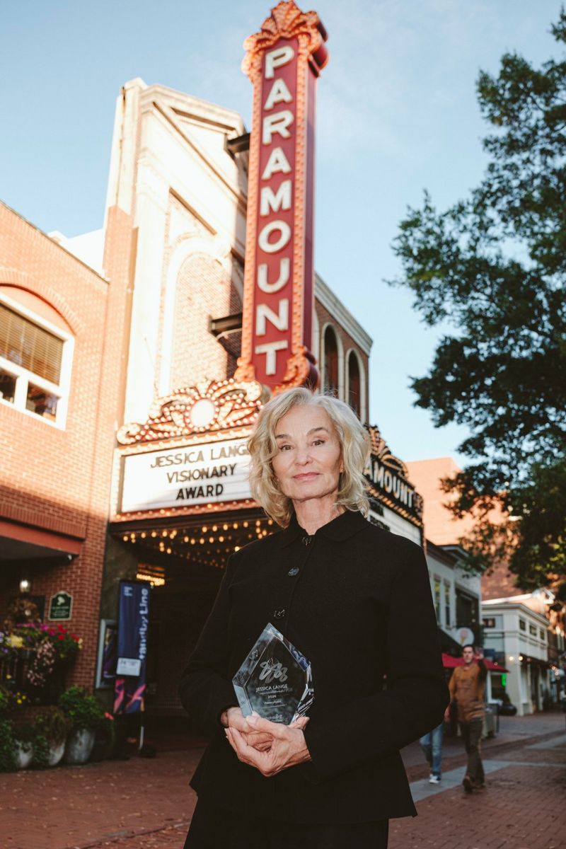 Photos: Jessica Lange Honored with Visionary Award at Virginia Film Festival — photo 15 of 22