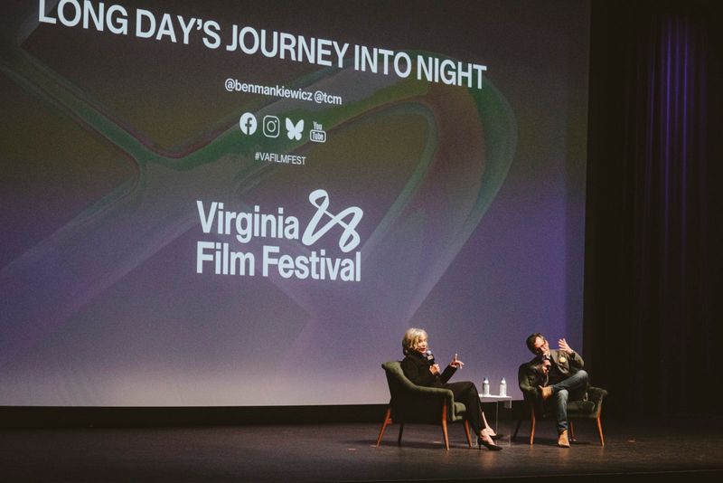 Photos: Jessica Lange Honored with Visionary Award at Virginia Film Festival — photo 17 of 22