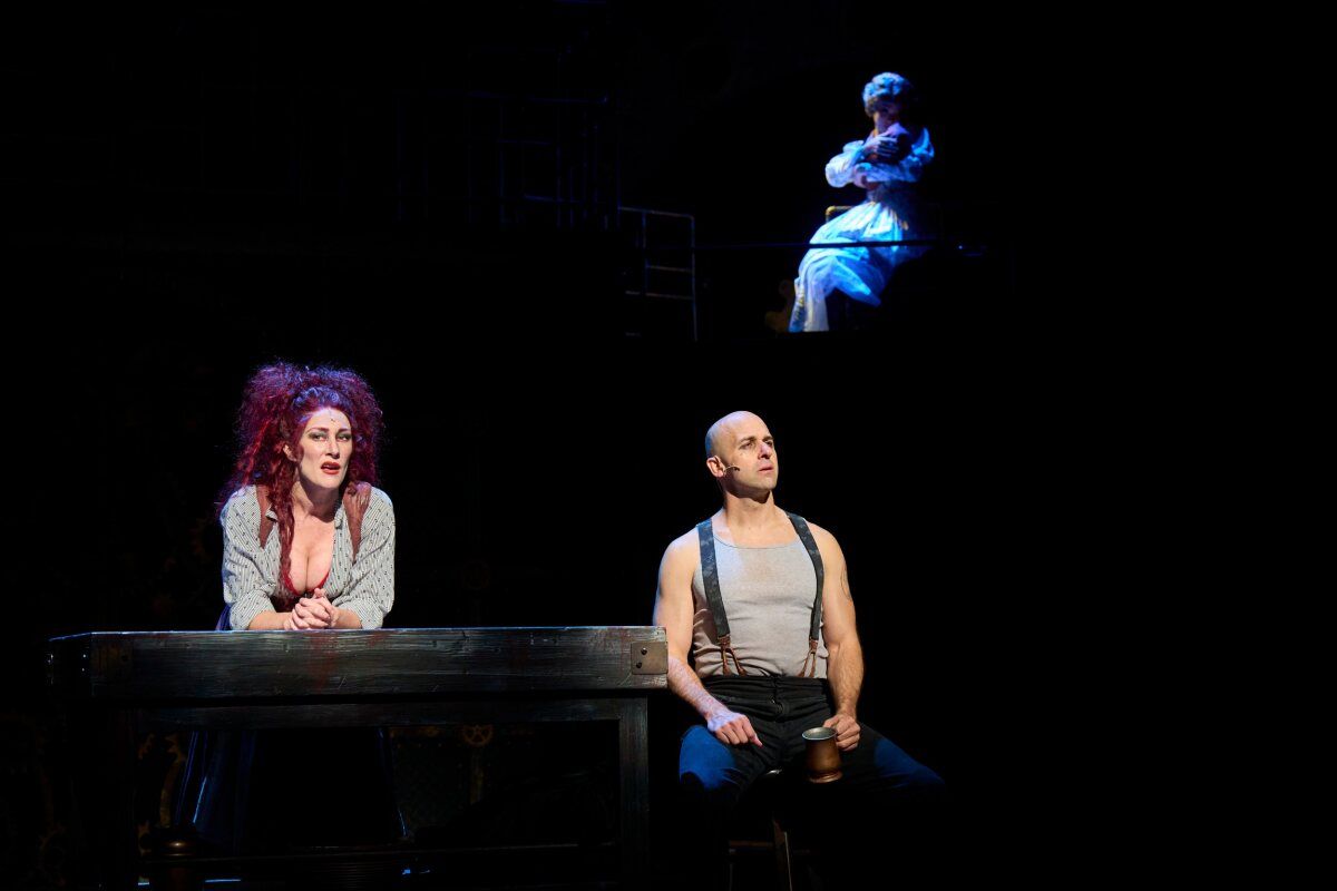 Photos: First Look At SWEENEY TODD THE DEMON BARBER OF FLEET STREET At Great Lakes Theater — photo 6 of 30