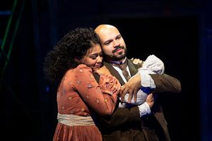 MARISA MOENHO and CARTER MICHAEL @ BroadwayWorld MARISA MOENHO and CARTER MICHAEL Photo