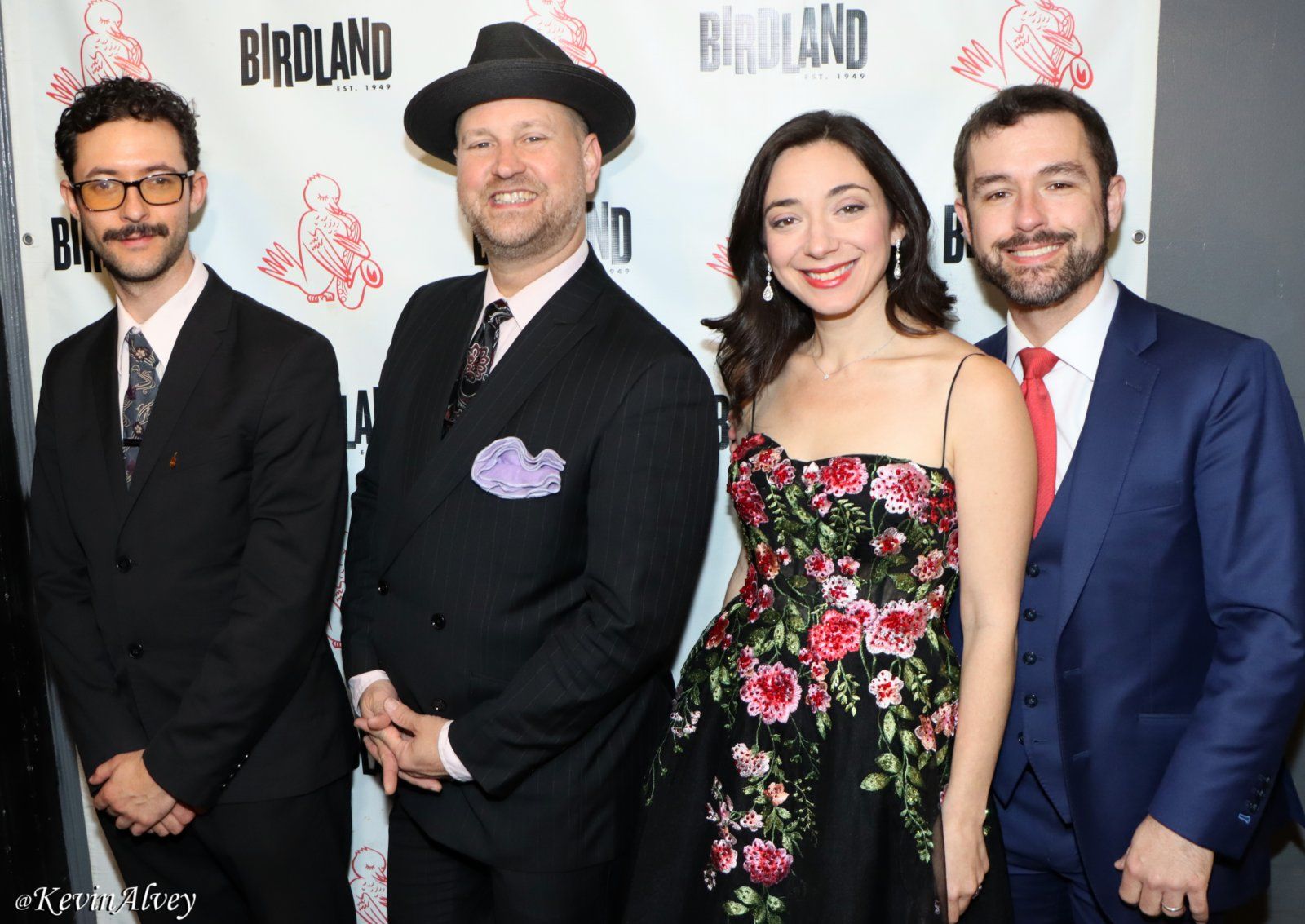 Photos: Julie Benko Performs BROADWAY GOES TO THE MOVIES at Birdland — photo 2 of 29