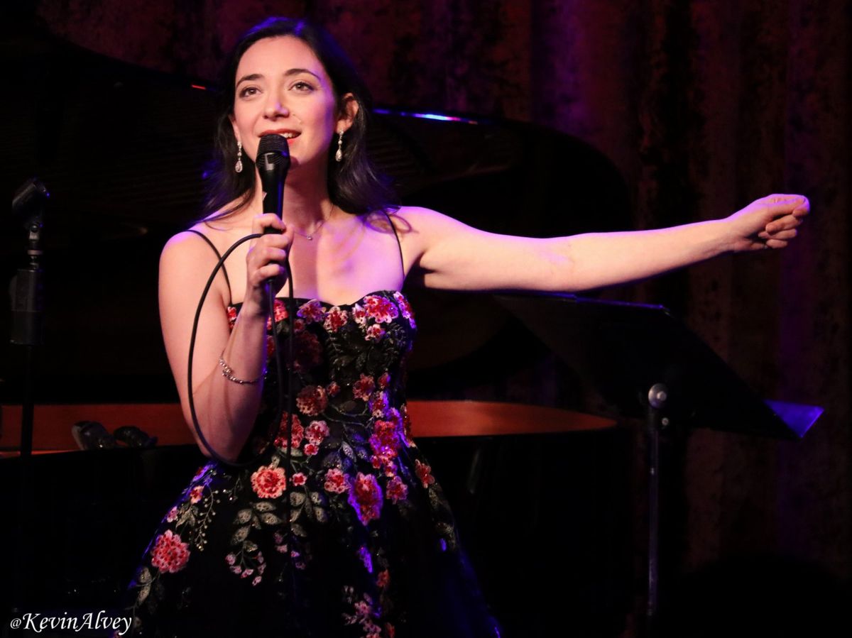 Julie Benko at Photos: Julie Benko Performs BROADWAY GOES TO THE MOVIES at Birdland
