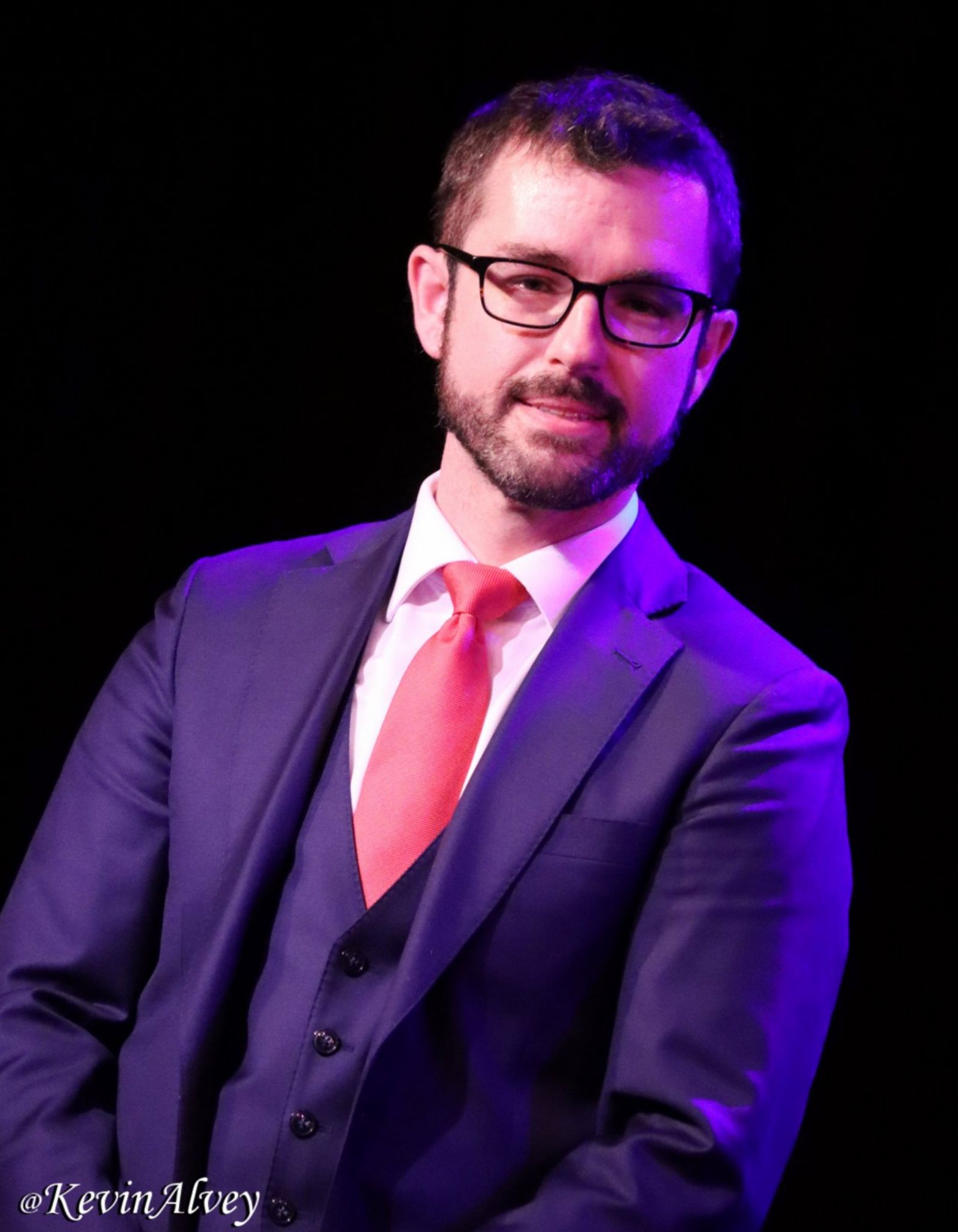 Photos: Julie Benko Performs BROADWAY GOES TO THE MOVIES at Birdland — photo 26 of 29