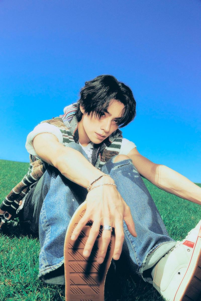 Xiaojun of NCT and WAYV Makes Solo Debut with HEY, SOMEBODY Image