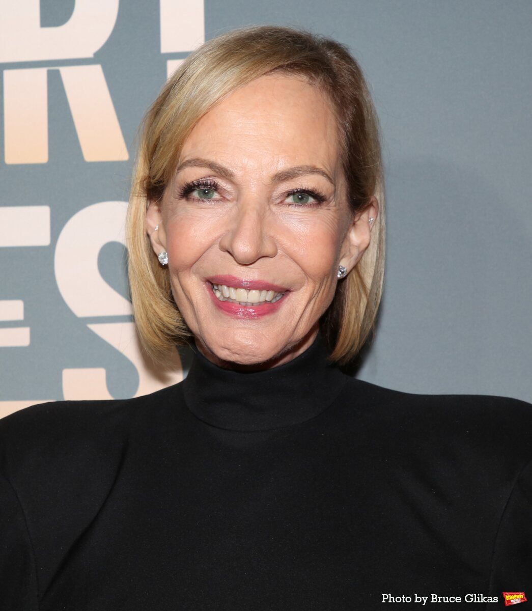 Photos: OTHER DESERT CITIES Company Celebrates Opening Night — photo 11 of 24