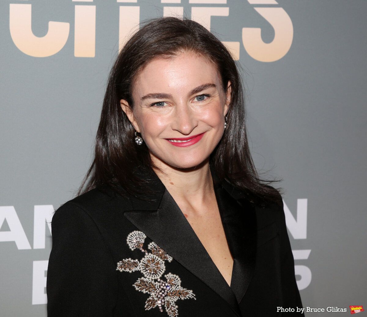 Photos: On the Opening Night Red Carpet for OTHER DESET CITIES — photo 12 of 62