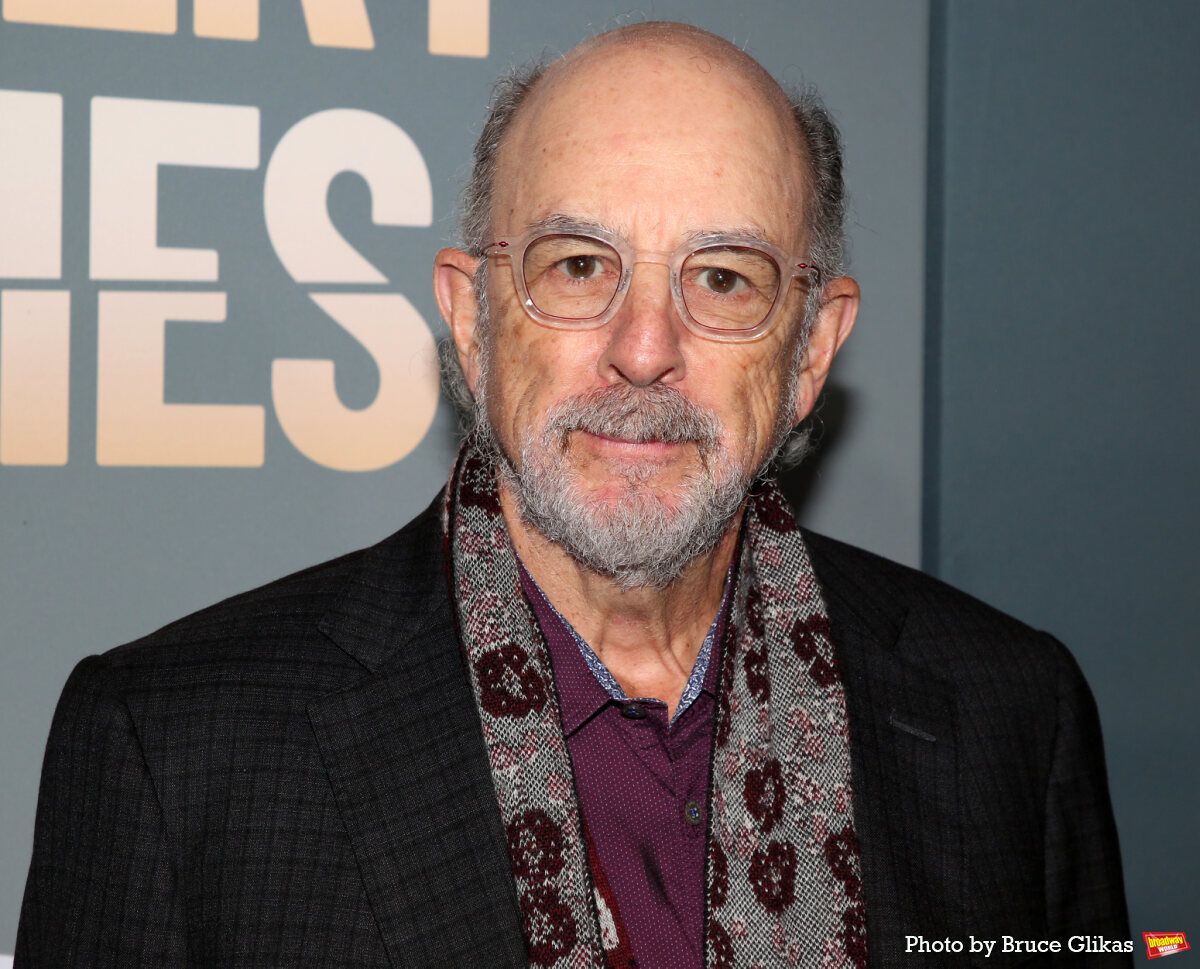 Photos: On the Opening Night Red Carpet for OTHER DESET CITIES — photo 14 of 62