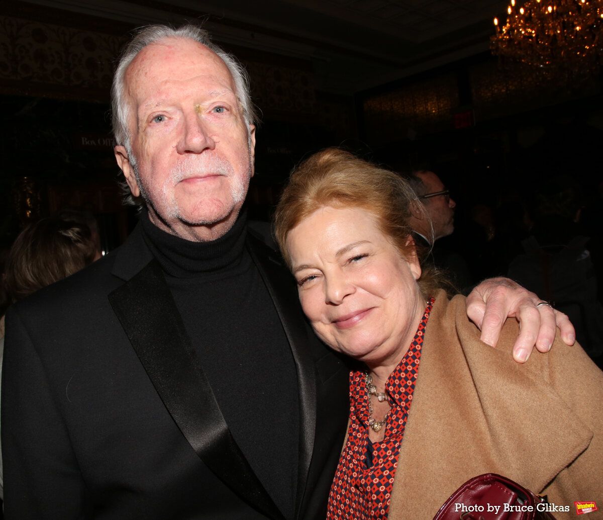 Photos: On the Opening Night Red Carpet for OTHER DESET CITIES — photo 31 of 62