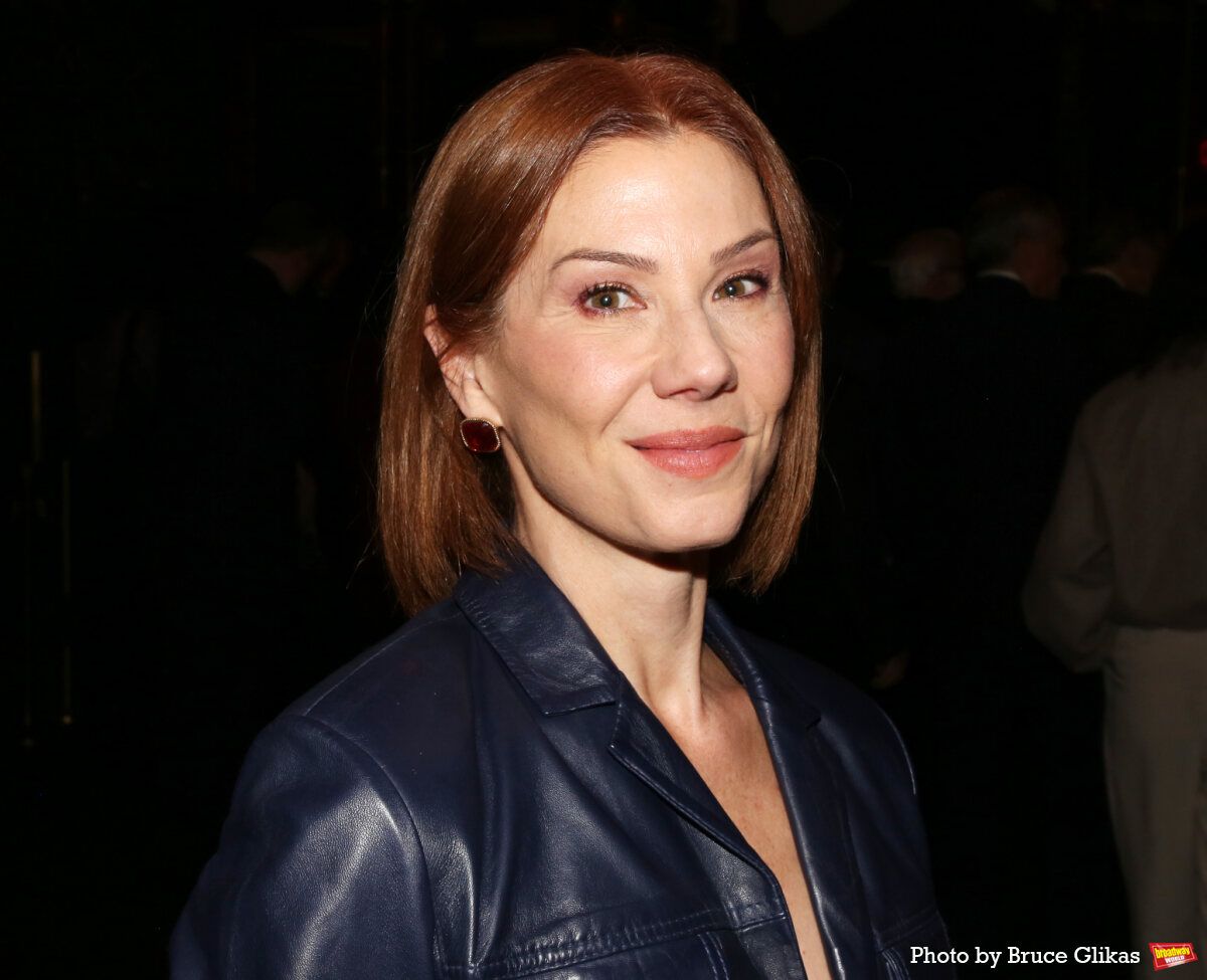 Photos: On the Opening Night Red Carpet for OTHER DESET CITIES — photo 33 of 62