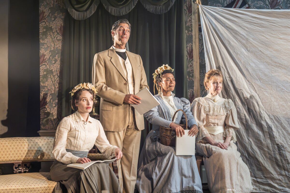 Photos: Jennifer Saunders and More in THE SEA at Theatre Royal Bath — photo 20 of 29
