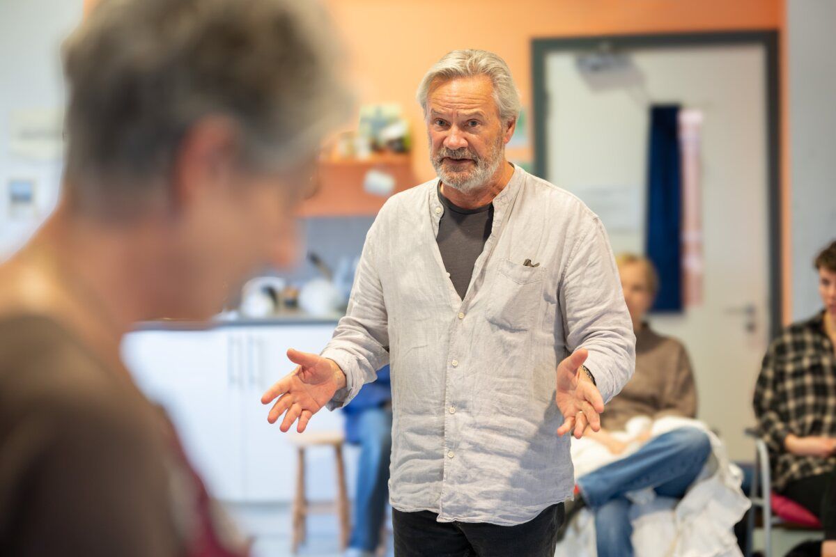 Photos: CRANFORD in Rehearsal at Orange Tree Theatre — photo 7 of 12