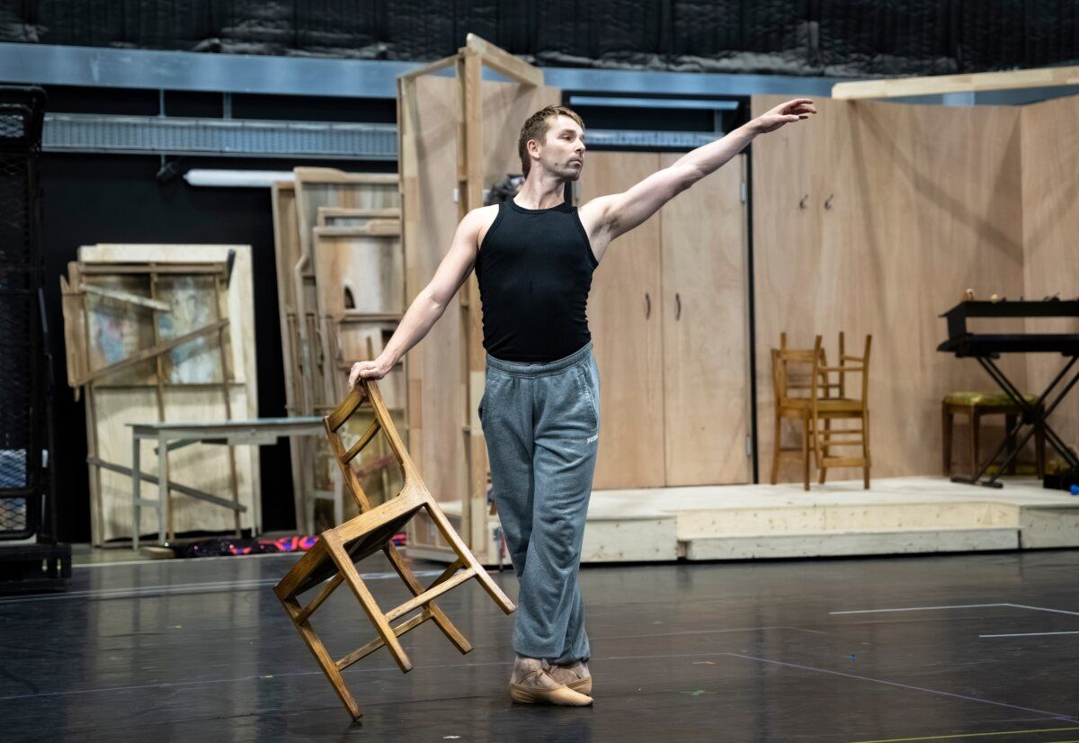 Photos: BILLY ELLIOT THE MUSICAL UK and Ireland Tour in Rehearsal — photo 1 of 16