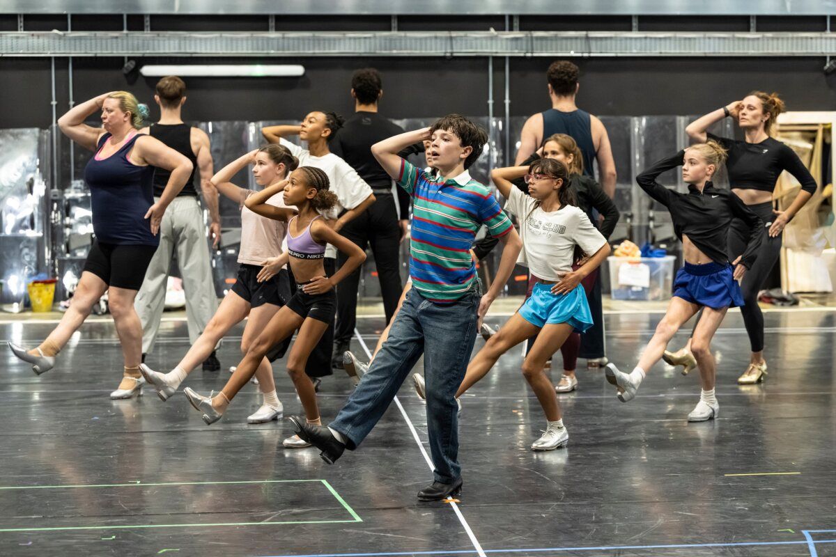 Photos: BILLY ELLIOT THE MUSICAL UK and Ireland Tour in Rehearsal — photo 10 of 16