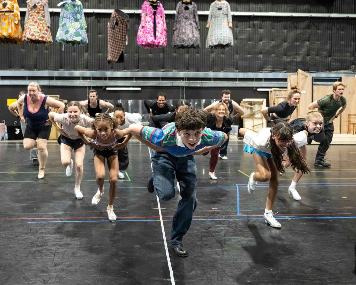 Photos: BILLY ELLIOT THE MUSICAL UK and Ireland Tour in Rehearsal — photo 3 of 16
