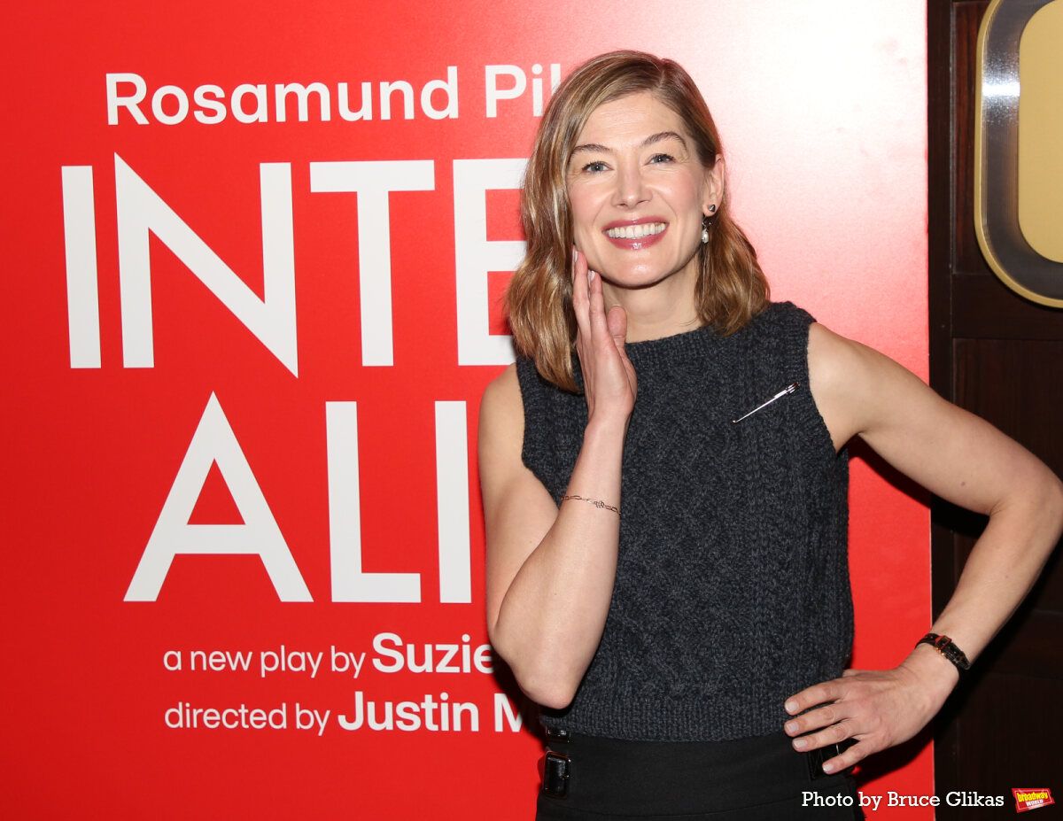 Photos: Rosamund Pike & the Cast of INTER ALIA Meet the Press — photo 15 of 16