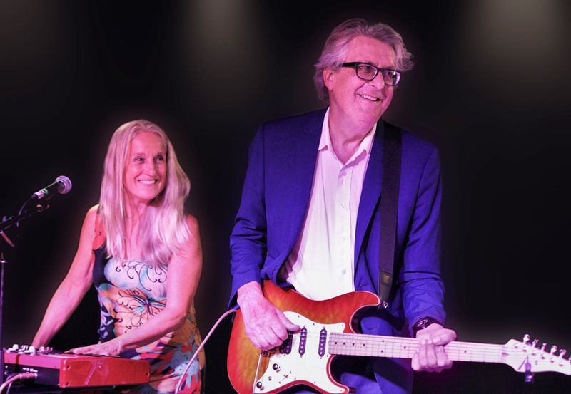 Bees Deluxe to Drop GARAGE BLUES Album Image
