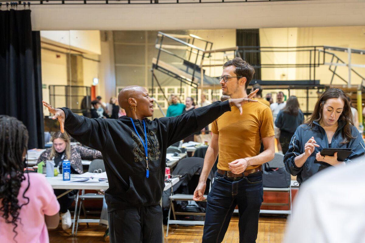 Photos: DR. SEUSS'S HOW THE GRINCH STOLE CHRISTMAS! THE MUSICAL In Rehearsal at Leeds Playhouse — photo 15 of 22