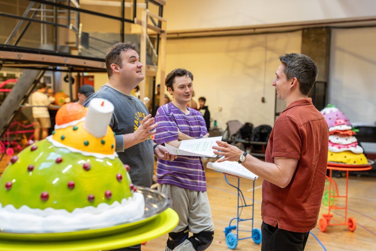 Photos: DR. SEUSS'S HOW THE GRINCH STOLE CHRISTMAS! THE MUSICAL In Rehearsal at Leeds Playhouse — photo 14 of 22